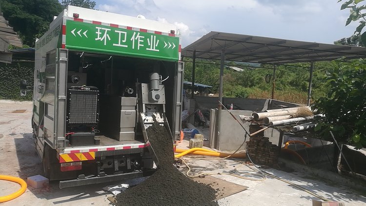 群英乡污泥干湿分离技术